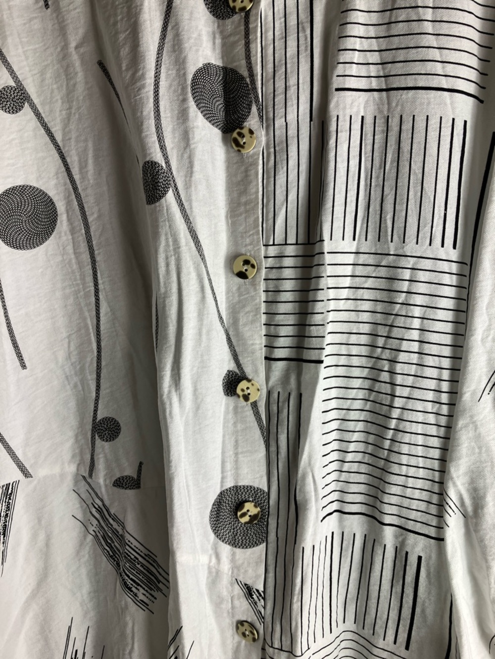 NorthStyle White Tunic with Black Abstract Linear and Dot Print - Picture 7 of 11